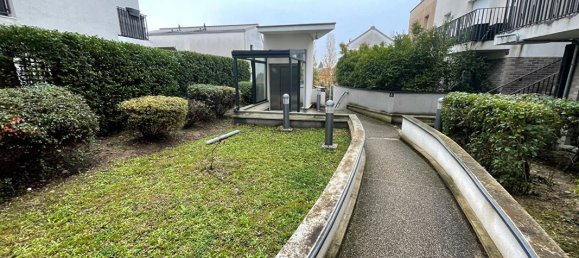 Dúplex de 2 dormitorios en Les Pavillons-sous-Bois, France No. 165575 3