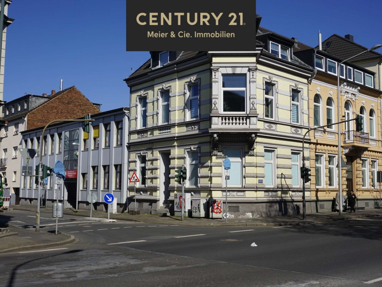 Здание 370м² в Дюрен, Германия № 245772