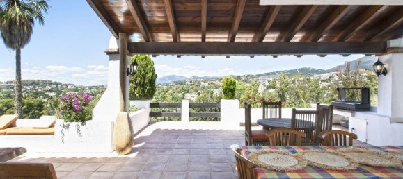 5 bedrooms Villa in Marbella, Spain No. 187867 8