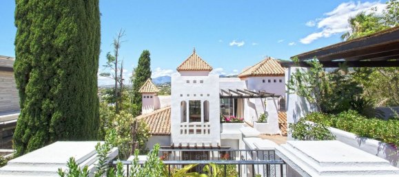 5 bedrooms Villa in Marbella, Spain No. 187867 19