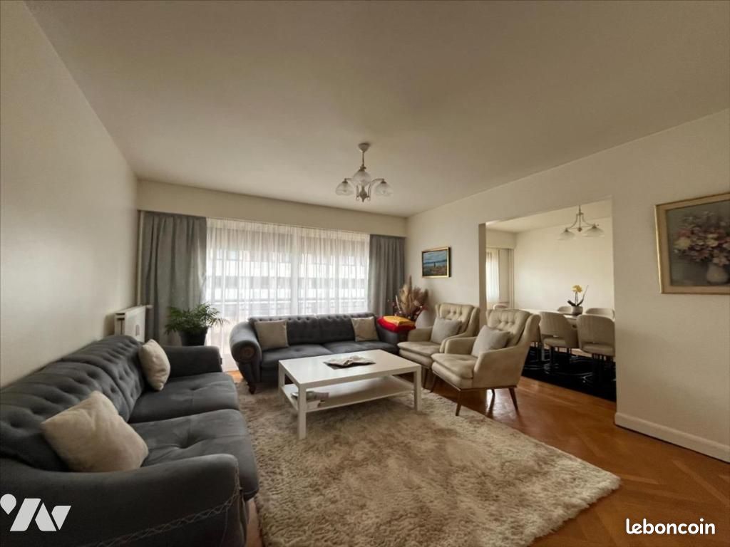 3 bedrooms Apartment in Oyonnax, France No. 341444