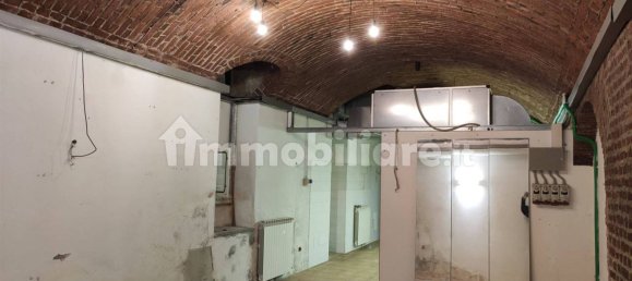 3-Zimmer Gewerbliche Immobilie in Saronno, Italy, Nr. 138799 12