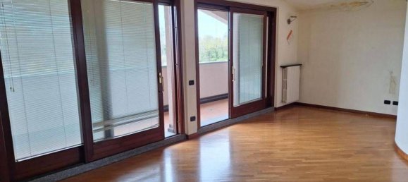 90m² Office in Tribiano, Italy No. 109256 3