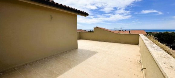 3 rooms Apartment in Rosignano Marittimo, Italy No. 300878 6