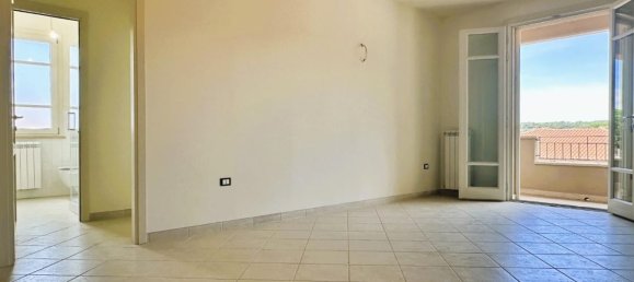 3 rooms Apartment in Rosignano Marittimo, Italy No. 300878 15