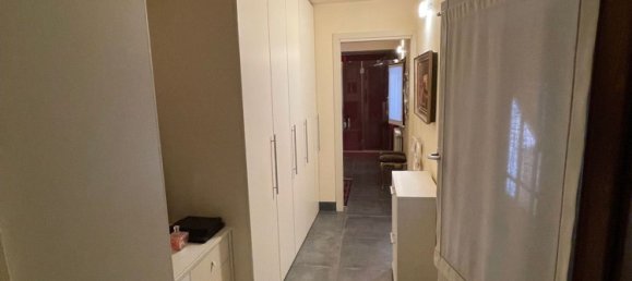 Квартира с 4 комнатами в Нови Лигуре, Италия № 215904 10