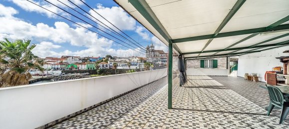 Casa de 3 dormitorios en Porto Judeu, Portugal No. 44199 20