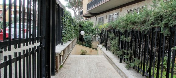 Квартира с 5 комнатами в Рим, Италия № 142334 13