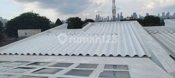 4 bedrooms House in Kebon Jeruk, Indonesia No. 1369 58