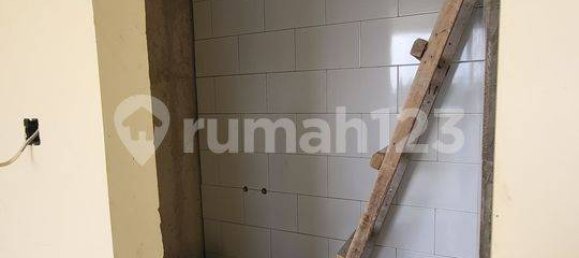 4 bedrooms House in Kebon Jeruk, Indonesia No. 1369 26