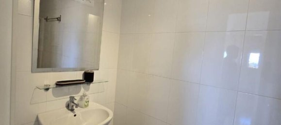 Apartamento de 3 dormitorios en Marbella, Spain No. 176160 17