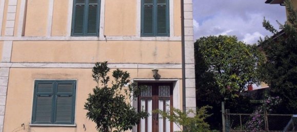 Casa de 6 divisões em Viareggio, Italy N.º 214301 10