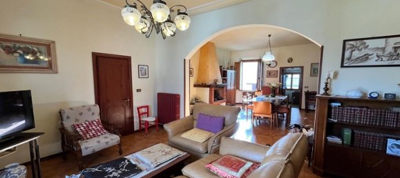 Apartamento de 5 habitaciónes en Certaldo, Italy No. 44446 7