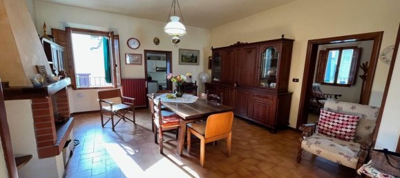 Apartamento de 5 habitaciónes en Certaldo, Italy No. 44446 8