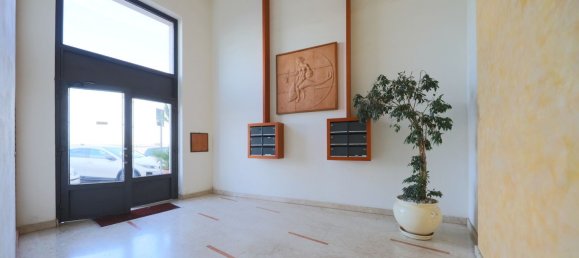 Apartamento de 4 habitaciónes en Taranto, Italy No. 151374 4