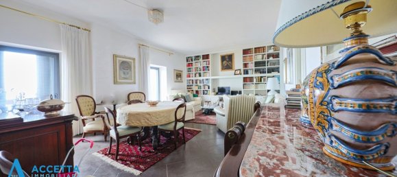 Apartamento de 4 habitaciónes en Taranto, Italy No. 151374 22