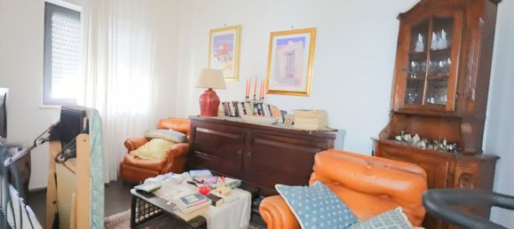 Apartamento de 4 habitaciónes en Taranto, Italy No. 151374 21