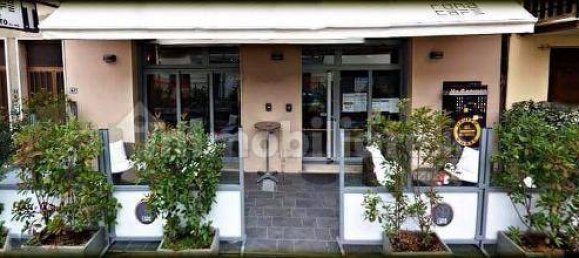 3 rooms Commercial property in Piacenza, Italy No. 223864 2