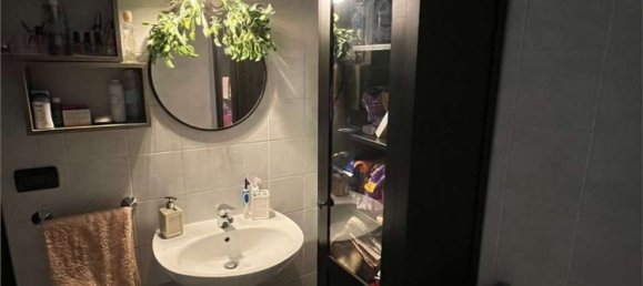 5 rooms Apartment in Cepagatti, Italy No. 293325 11