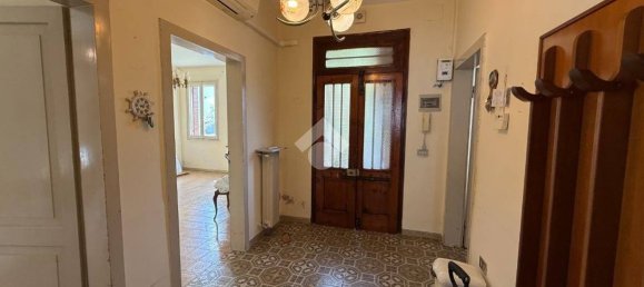 Villa de 2 dormitorios en Venice, Italy No. 326685 9