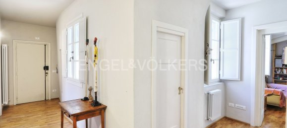 8 rooms Apartment in Lucca, Italy No. 291019 14