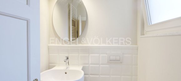 8 rooms Apartment in Lucca, Italy No. 291019 17