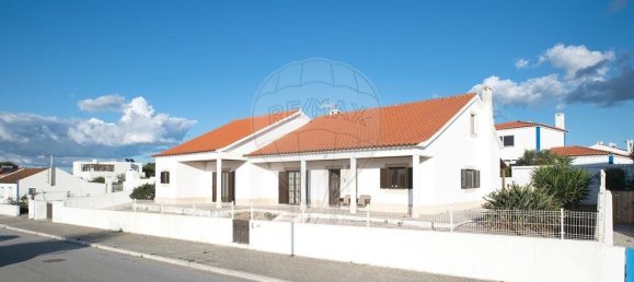 3 bedrooms Villa in Alcacer do Sal, Portugal No. 21984 2