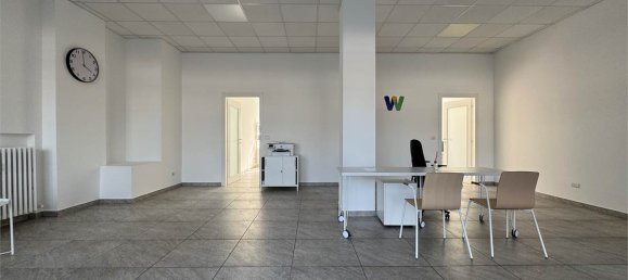 Propiedad comercial de 3 habitaciónes en Cuneo, Italy No. 328968 11