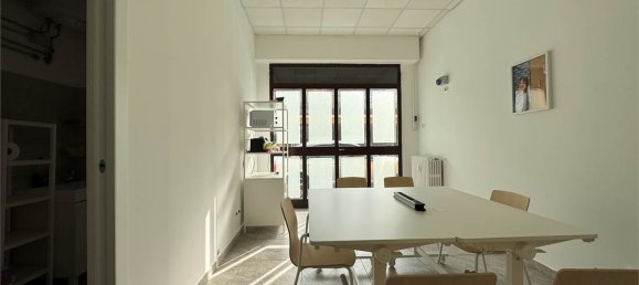 Propiedad comercial de 3 habitaciónes en Cuneo, Italy No. 328968 13