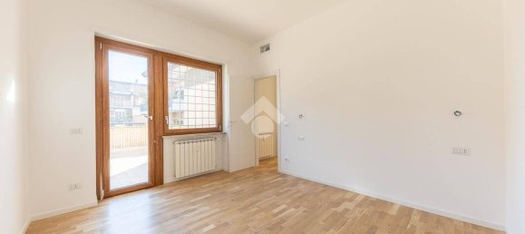 2 chambres Penthouse à Rome, Italy No. 379945 5