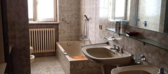 10-salle Maison à Cassano Magnago, Italy No. 75962 3