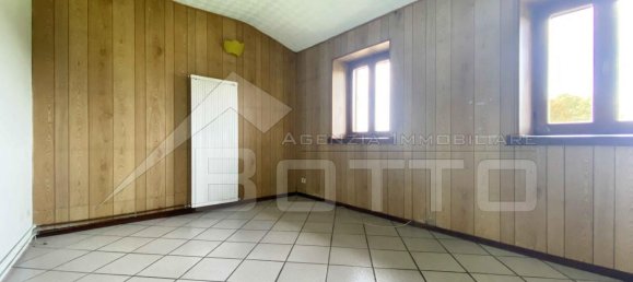 5 rooms House in Cureggio, Italy No. 228234 8