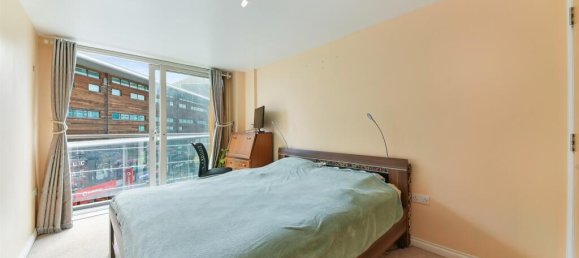 2 chambres Appartement à Feltham, United Kingdom No. 9852 6