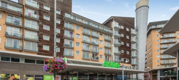 2 chambres Appartement à Feltham, United Kingdom No. 9852 9