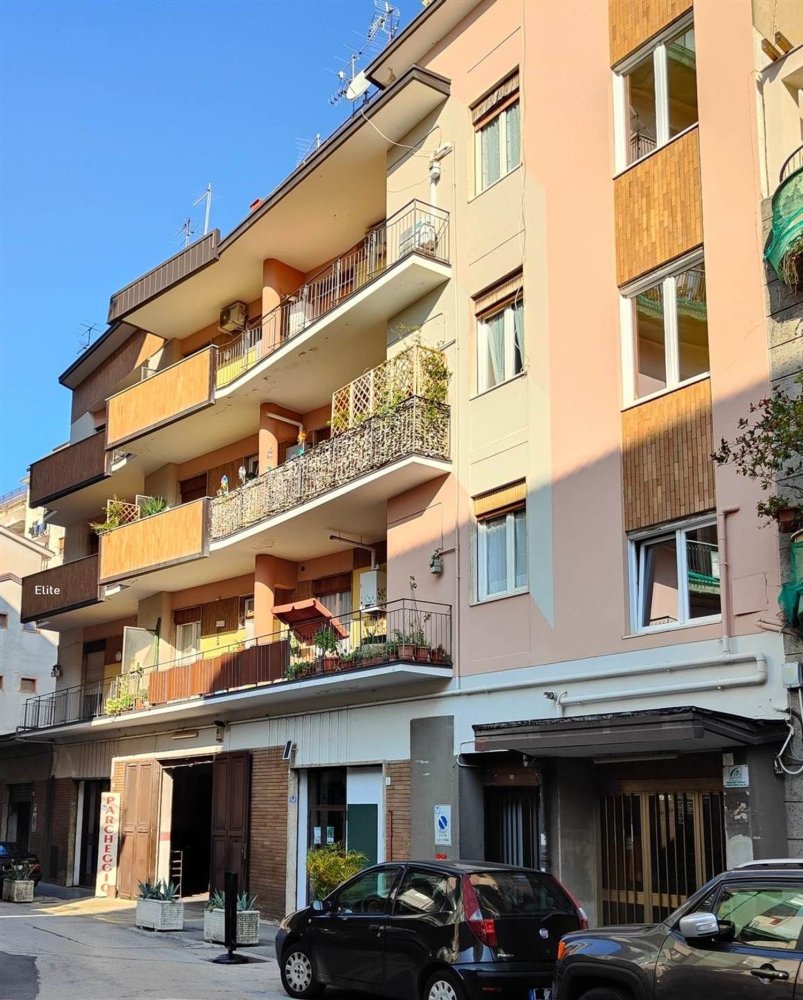 Пентхаус с 3 комнатами в Авеллино, Италия № 86518