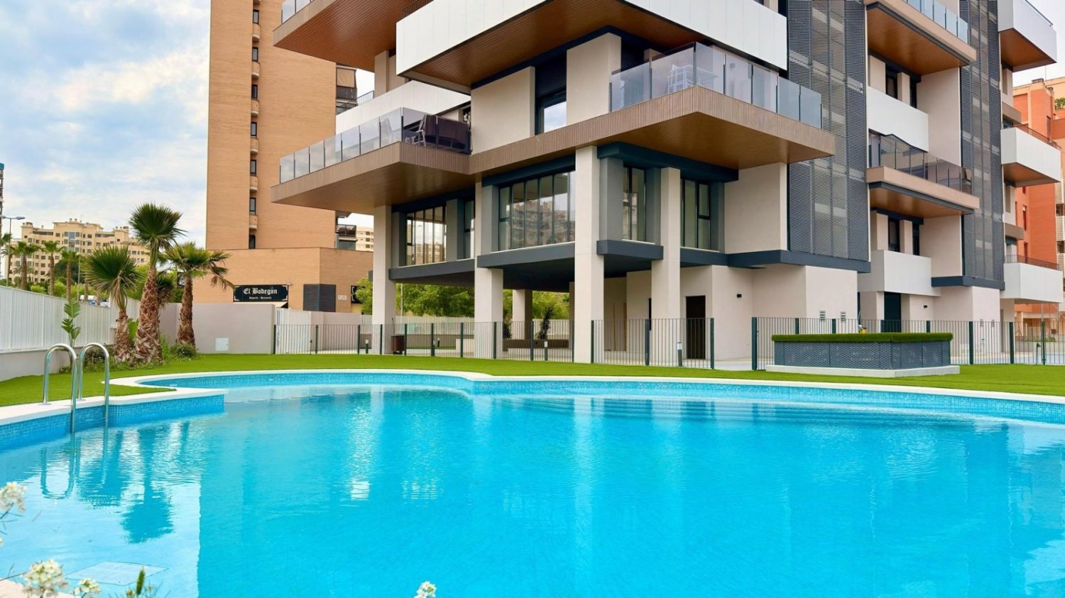 3 غرف نوم شقة في Alicante, Spain رقم 284136