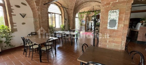 4 Schlafzimmer Haus in Marsciano, Italy, Nr. 76827 25