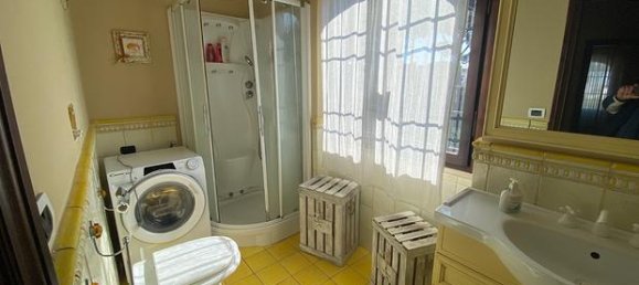 Villa de 4 habitaciónes en Terracina, Italy No. 257267 6