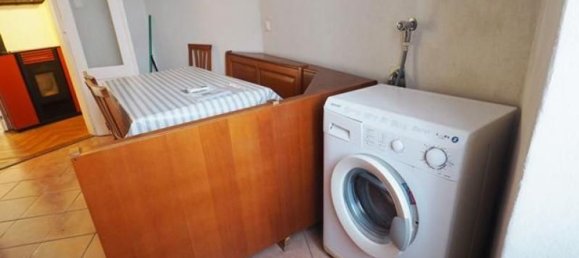 2-salle Appartement à Trieste, Italy No. 230090 7