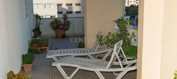 Квартира с 3 спальнями в Одивелаш, Португалия № 126227 41