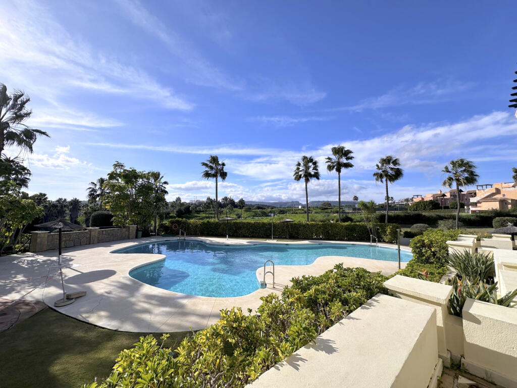 3 غرف نوم شقة في Casares, Spain رقم 185388