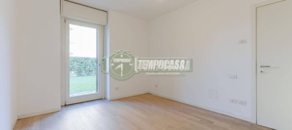 Apartamento de 2 dormitorios en Vimercate, Italy No. 337469 12