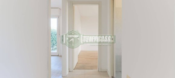 Apartamento de 2 dormitorios en Vimercate, Italy No. 337469 10