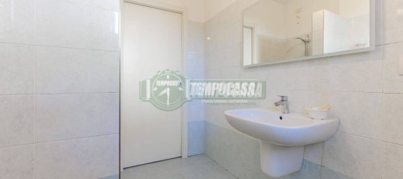 Apartamento de 2 dormitorios en Vimercate, Italy No. 337469 21