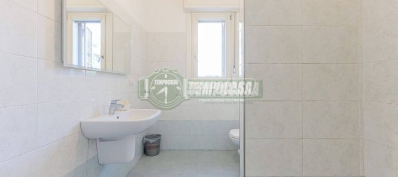 Apartamento de 2 dormitorios en Vimercate, Italy No. 337469 18