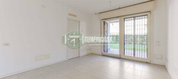Apartamento de 2 dormitorios en Vimercate, Italy No. 337469 6