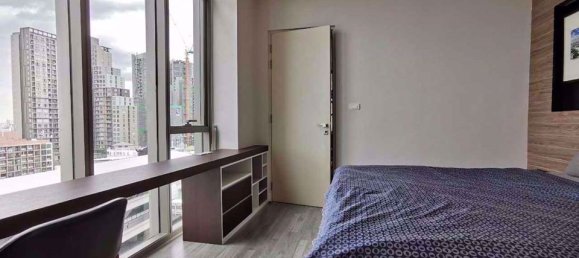 Apartamento com 2 quartos em condomínio em Khlong San, Thailand N.º 9817 8