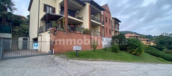 2 bedrooms Apartment in Mercallo, Italy No. 281713 3