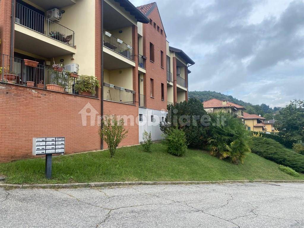 2 bedrooms Apartment in Mercallo, Italy No. 281713