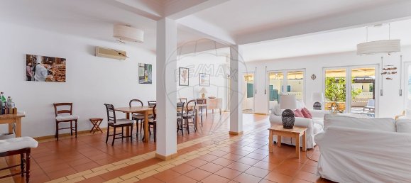 3 bedrooms Villa in Quarteira, Portugal No. 33489 14